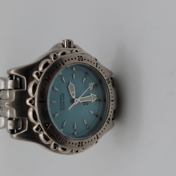 Fossil Women's Watch NEEDS BATTERY - Picture 2 of 5